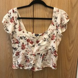 American Eagle Cropped Floral Blouse